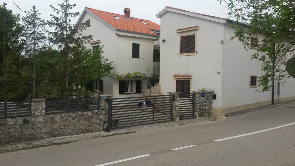 Apartmani Bozic-Omišalj Zewnętrze zdjęcie